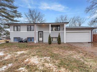 60 James Ct, Ballwin, MO 63021