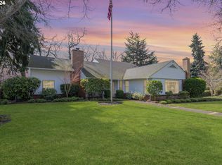 2490 Pioneer Pike, Eugene, OR 97401