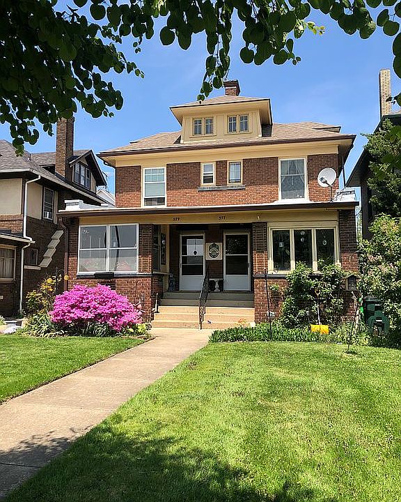 1st image of 577 W Lake Ave