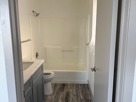 5th image of 2056 Mesquite Ln APT 201