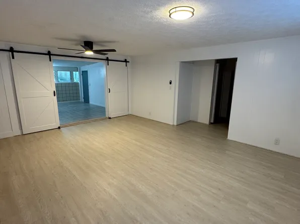 2005 9th Ave #D, Honolulu, HI 96816