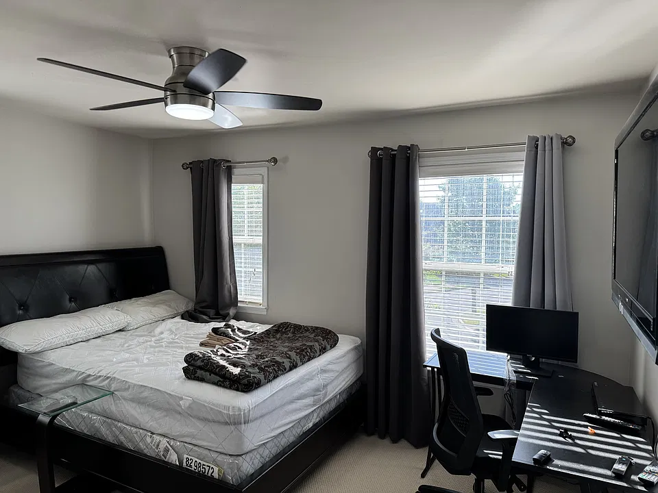 29 Royston Dr