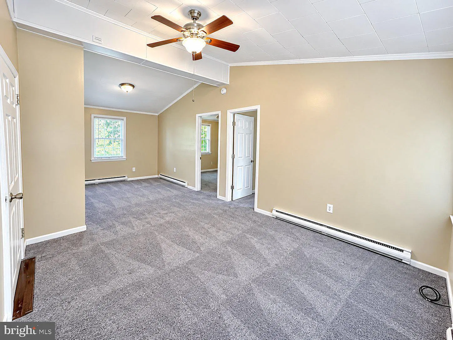 2 bed, 1.0 bath, 700 sqft, $1,550 — Photo 2