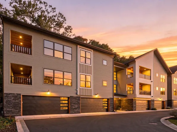 5754 Shady Oak Rd S #2, Minnetonka, MN 55343