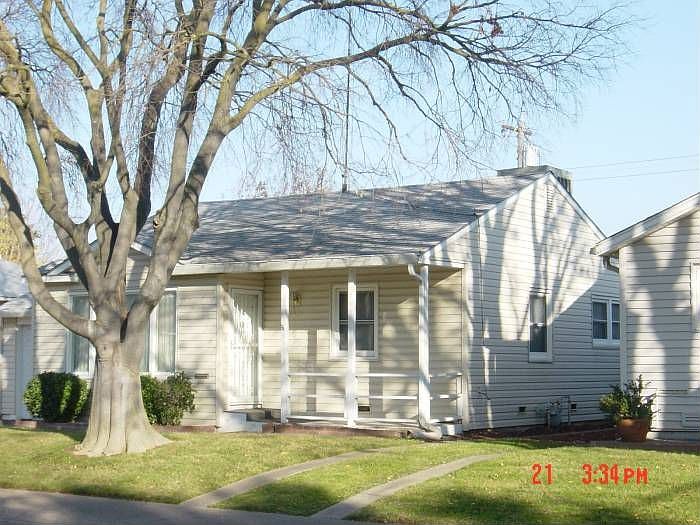 Welcoming front porch