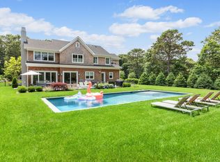 43 Charla Dr, Southampton, NY 11968