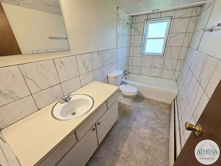 401 Washington Ave — Photo 7