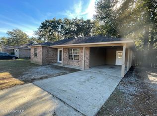 805 Orange St, Ocean Springs, MS 39564