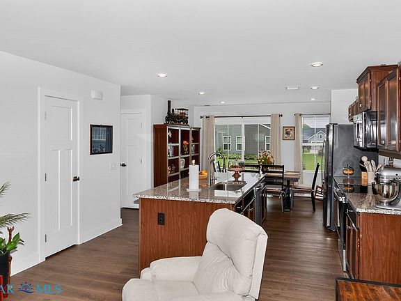 5th image of 96 Pleasants Ln