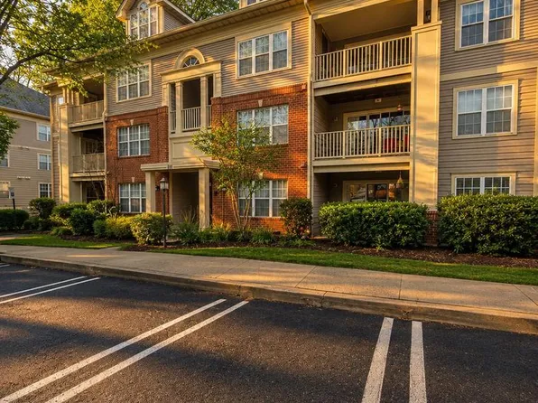 111 Timberbrook Ln APT 104, Gaithersburg, MD 20878