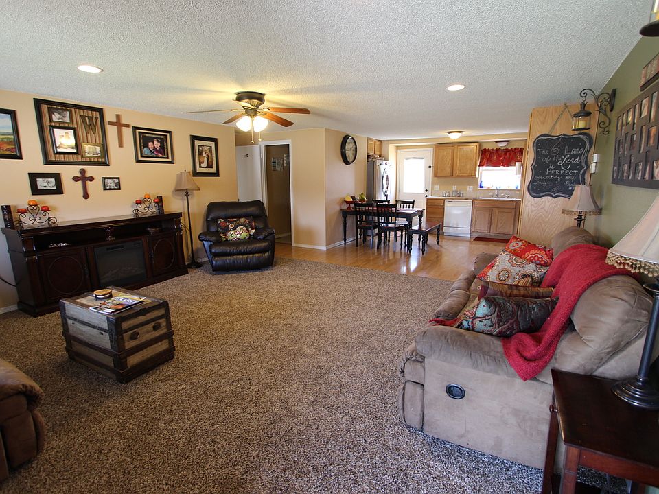 7895 SW Santa Fe Lake Rd, Augusta, KS 67010 Zillow