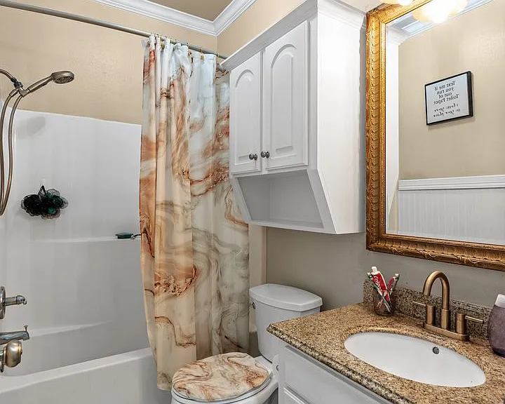 410 Half Moon Ln — Photo 31