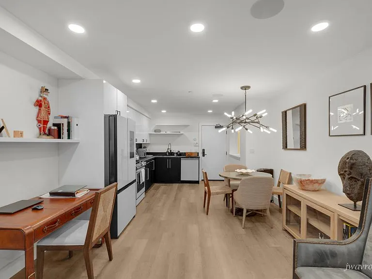 1950 Sacramento St #B — Photo 10