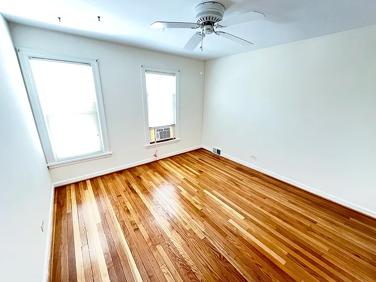 1310 Wilmette Ave #2E — Photo 14