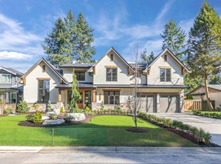 4560 198th St, Langley, BC V3A 1E8