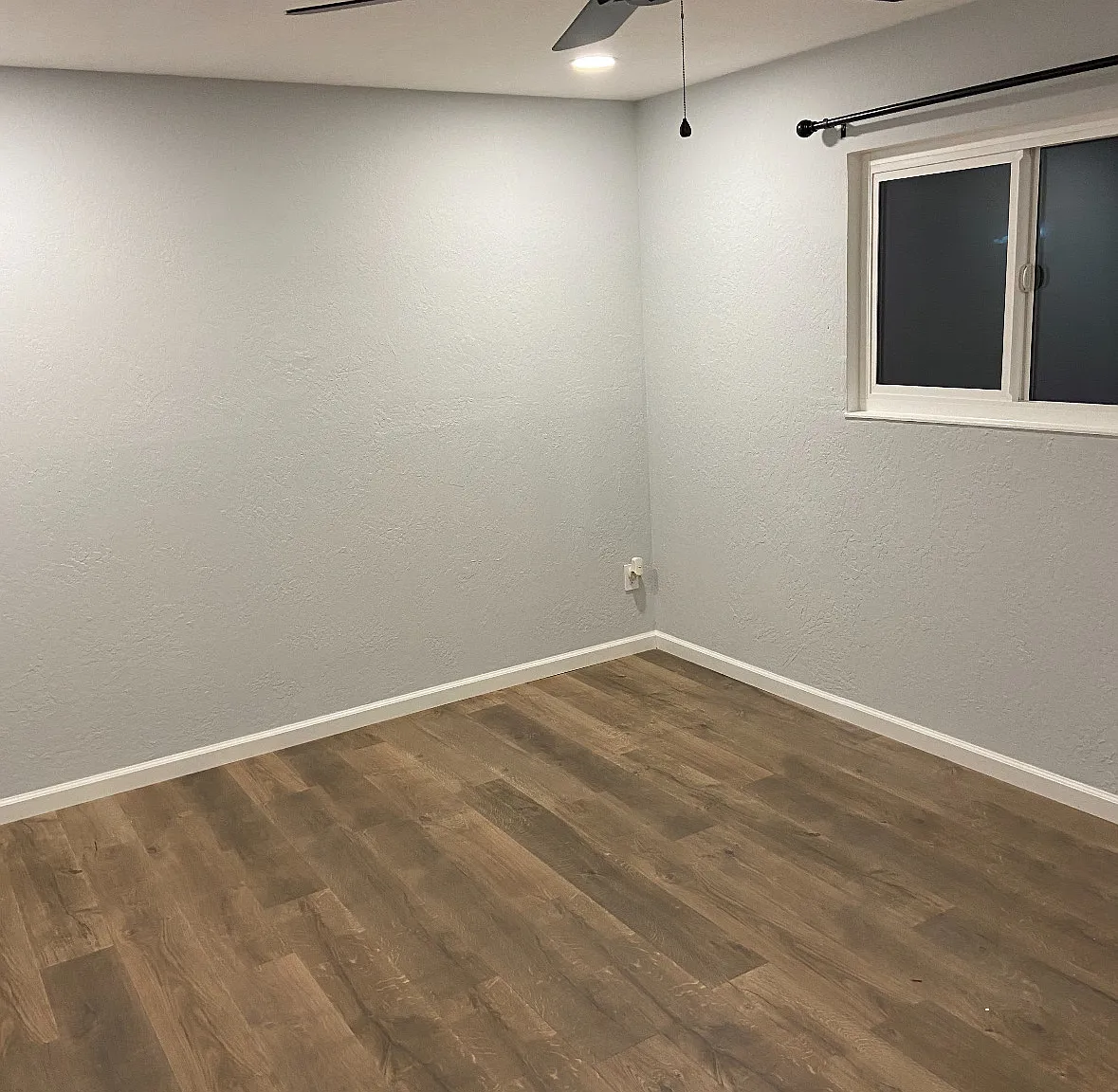 2 bed, 1.5 bath, 900 sqft, $2,500 — Photo 4