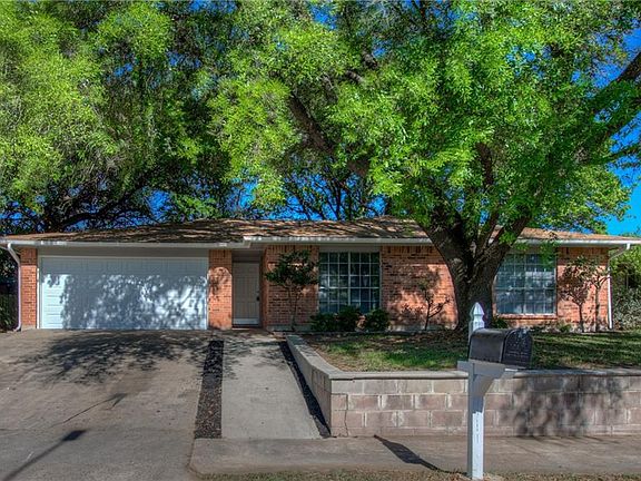 3rd image of 10202 Golden Quail Dr