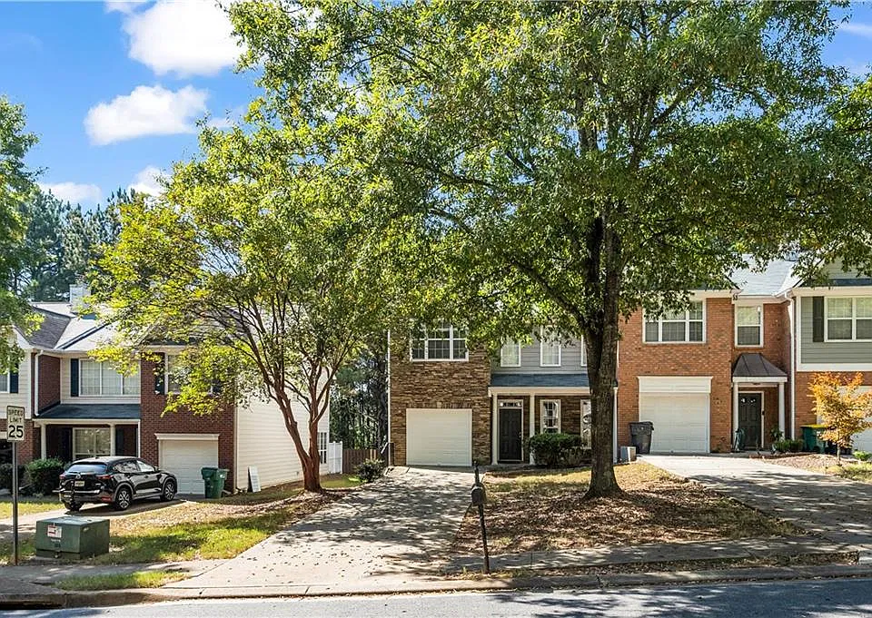 952 Abbey Park Way
