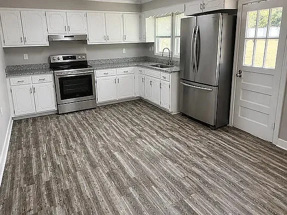 2201 Ward Ave — Photo 2
