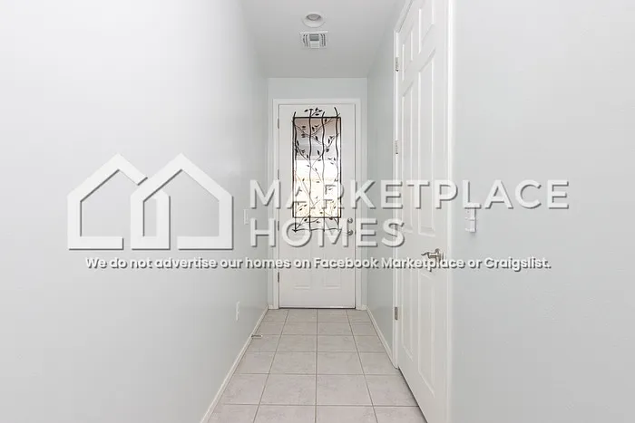 3 bed, 2.0 bath, 1878 sqft, $1,795 — Photo 3