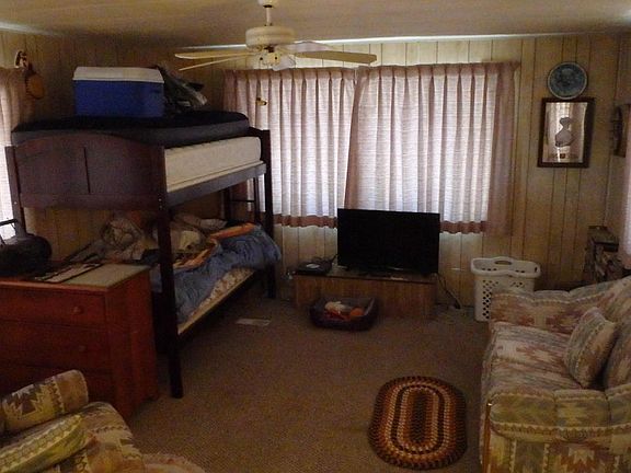 3rd image of 27931 Evans Ave