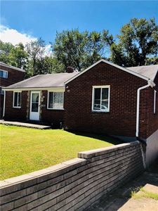 224 Briarwood Dr, Pittsburgh, PA, 15235