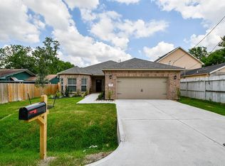 6718 Utah St, Houston, TX 77091