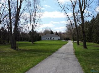 10255 Ramm Rd, Whitehouse, OH 43571