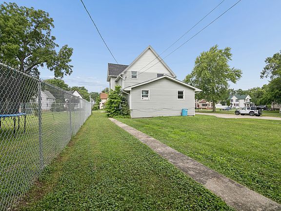 4th image of 294 N Greenwood Ave