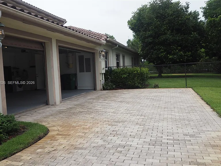 2750 Jockey Cir E — Photo 53