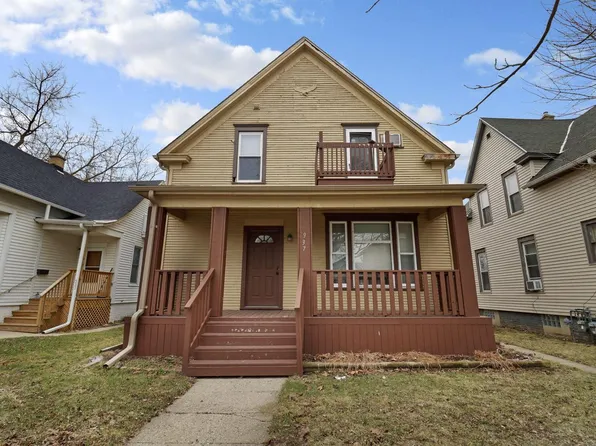 937 Grove AVENUE, Racine, WI 53405