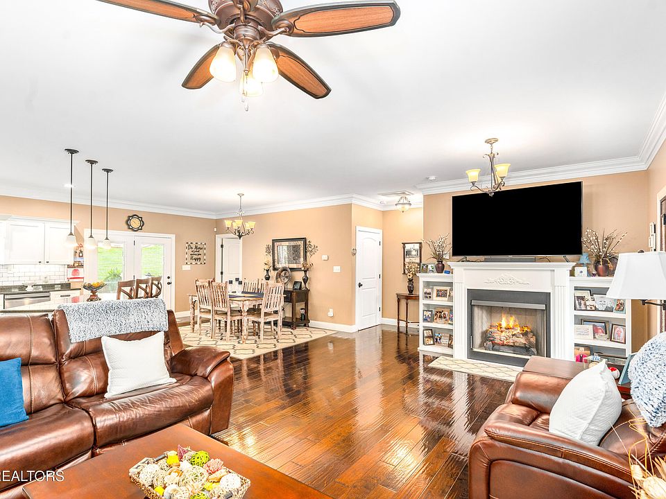 180 Owens Dr, Rocky Top, TN 37769 | MLS #1333832 | Zillow