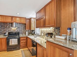 6-6R Fairview Ave, Swampscott, MA 01907