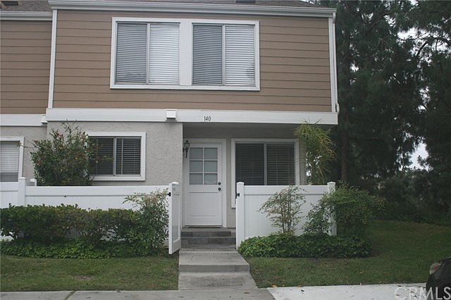 1st image of 140 Birchwood Ln