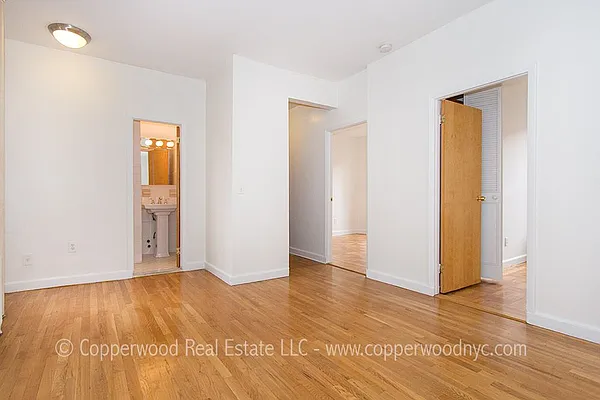 Rented by Copperwood Real Estate | media 9