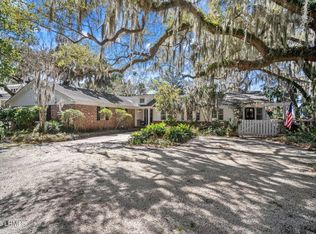115 S Hermitage Rd, Beaufort, SC 29902