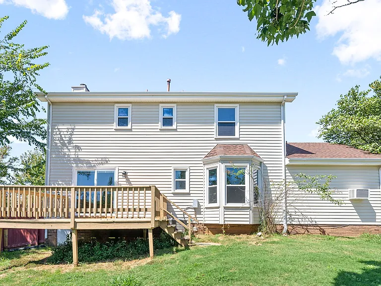 830 Iris Ln — Photo 28