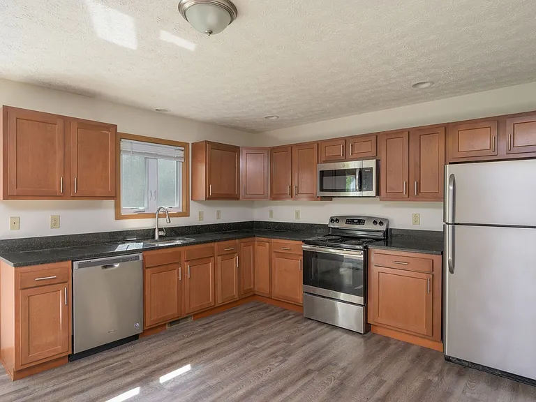 3919-3943 Long Dr — Photo 7