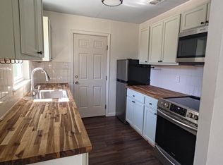 801 Fairway Dr, West Sacramento, CA 95605