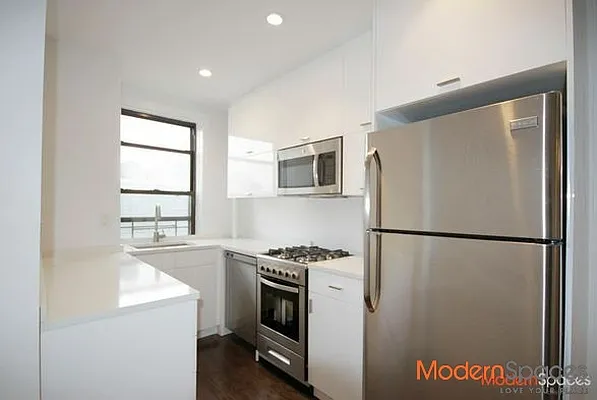 Rented by Modern Spaces | media 25