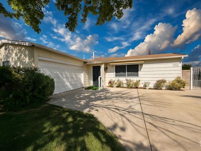 1013 Chelsea St, Bakersfield, CA, 93306