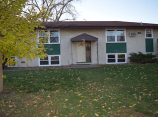 5127 Edgewood Ave N APT 4, Crystal, MN 55428