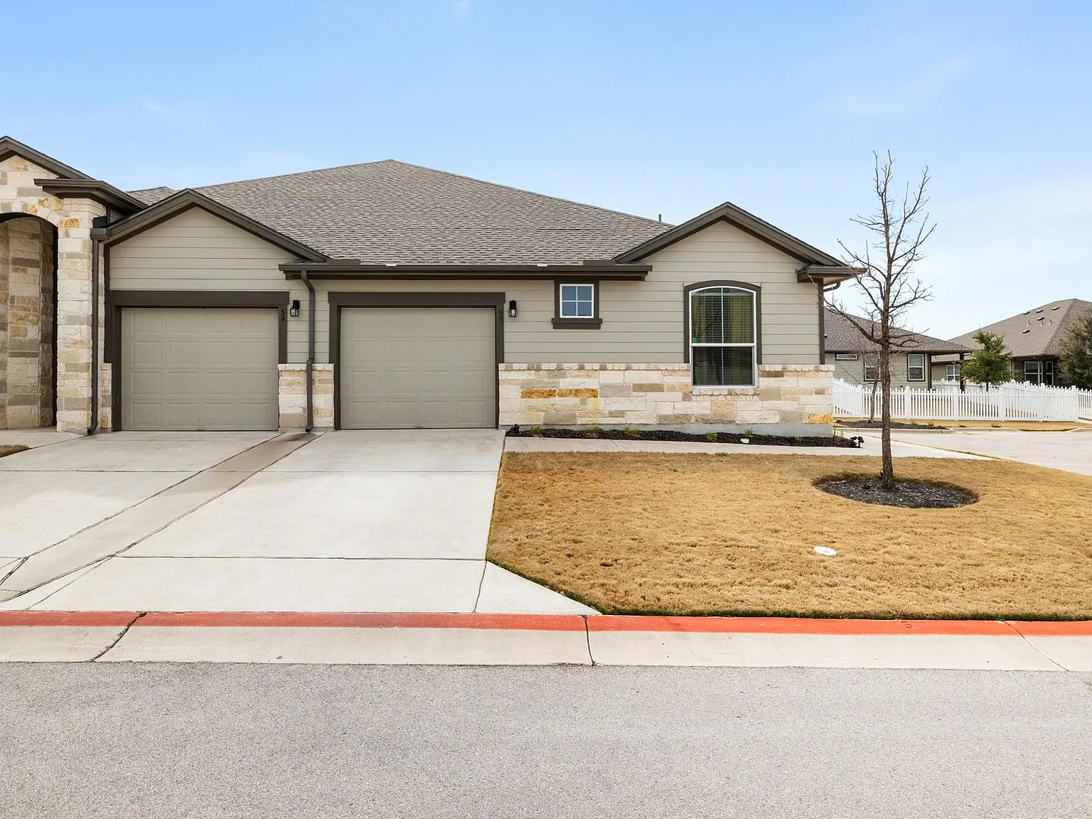 3 bed, 2.0 bath, 1501 sqft, $1,975 — Photo 4