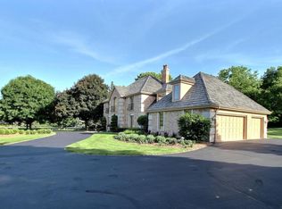 N8W29947 Woodcrest Ct, Waukesha, WI 53188