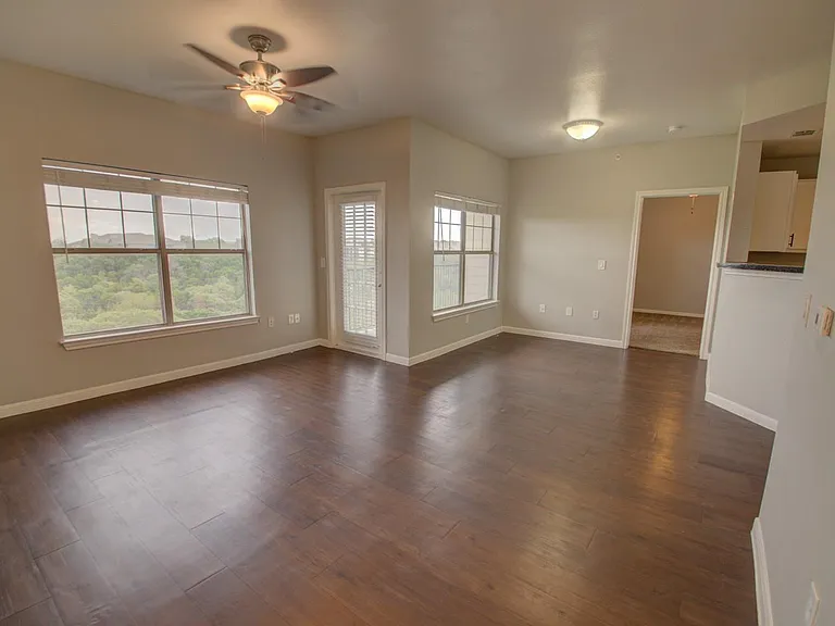 2320 Gracy Farms Ln #1332 — Photo 8