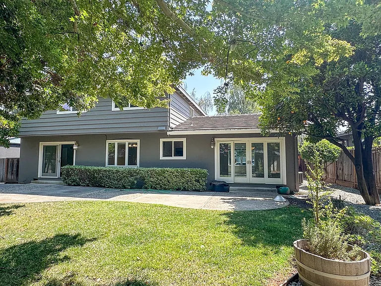 1791 Grace Ave — Photo 16