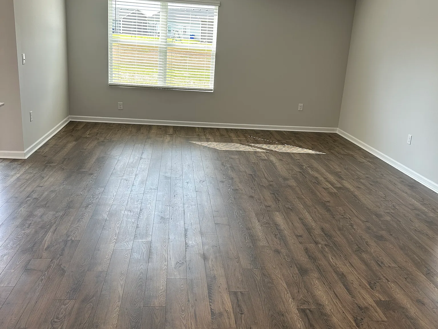 3 bed, 1475 sqft, $2,000 — Photo 4