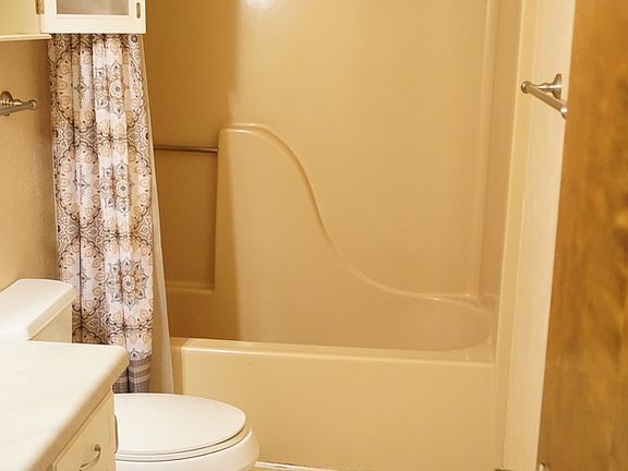 5th image of 11685 Wakefield Dr