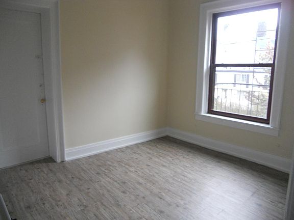 4th image of 267 Elmwood Ave APT H