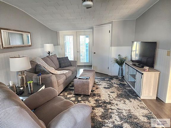 4th image of 159 Chippewa Cir
